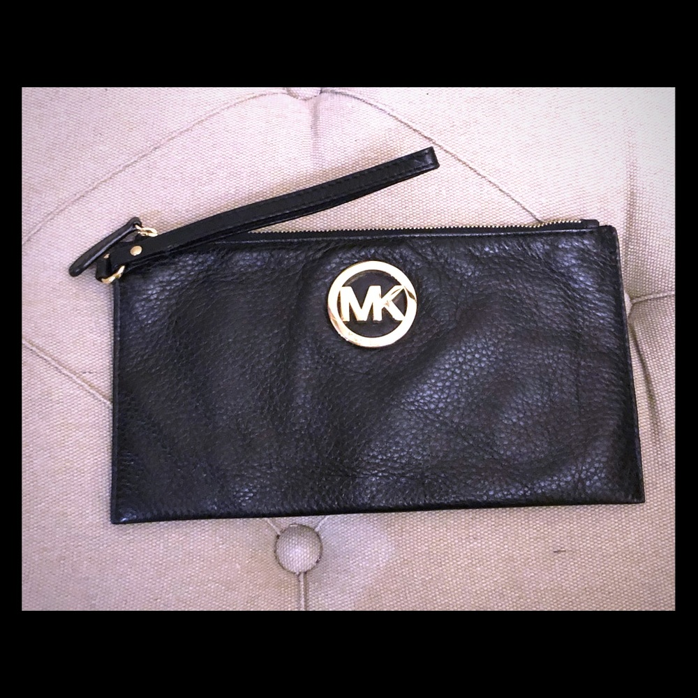 Michael Kors Leather Wristlet